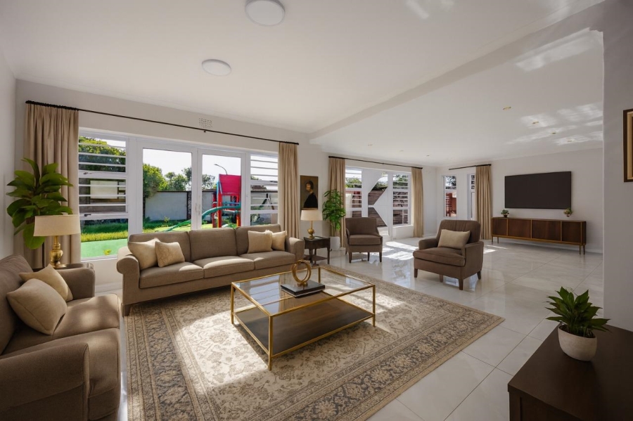 4 Bedroom Property for Sale in Zeekoevlei Western Cape